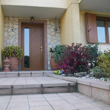 Mamma Rosa Bed & Breakfast *